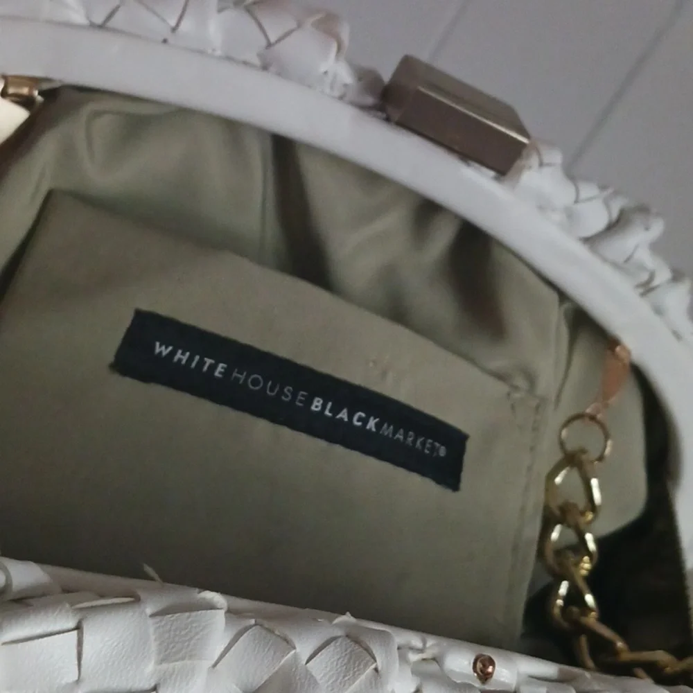 WHBM White Woven Chain Strap Shoulder Bag. - Picture 4 of 8